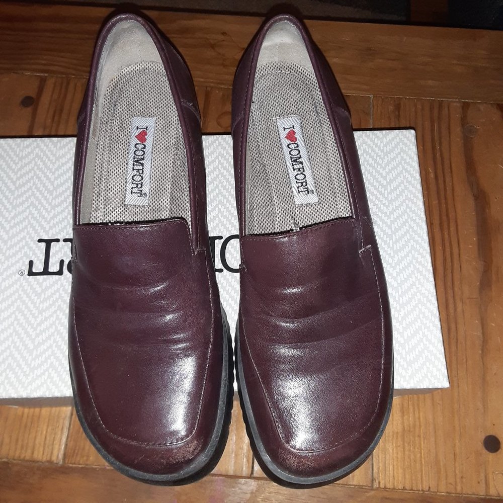 woman's shoes